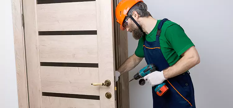 Replace Internal Door Handle with Lock Grand Rapids